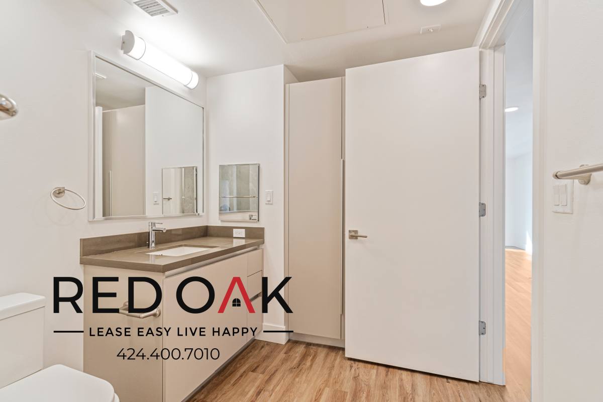 Condo for rent at 453 S Kenmore Ave #703, Los Angeles, CA 90020