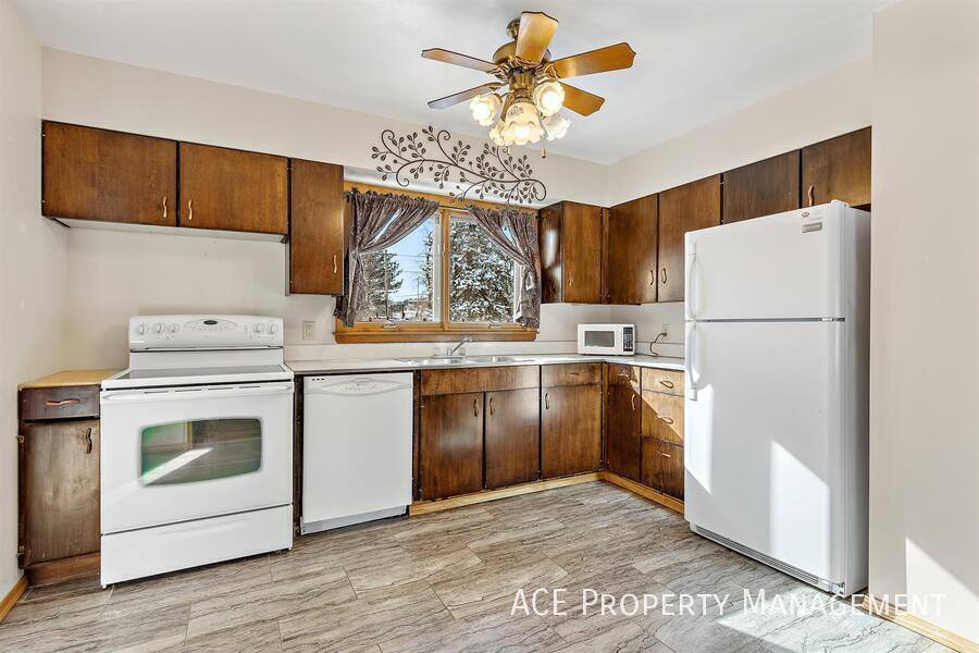 House for rent at 155 Fairmont Blvd, Rapid City, SD 57701