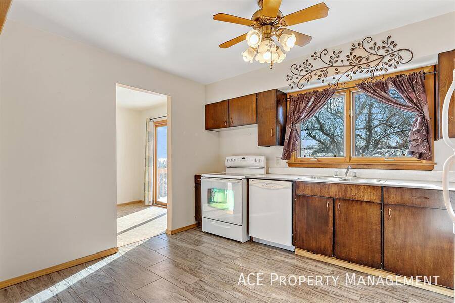 House for rent at 155 Fairmont Blvd, Rapid City, SD 57701