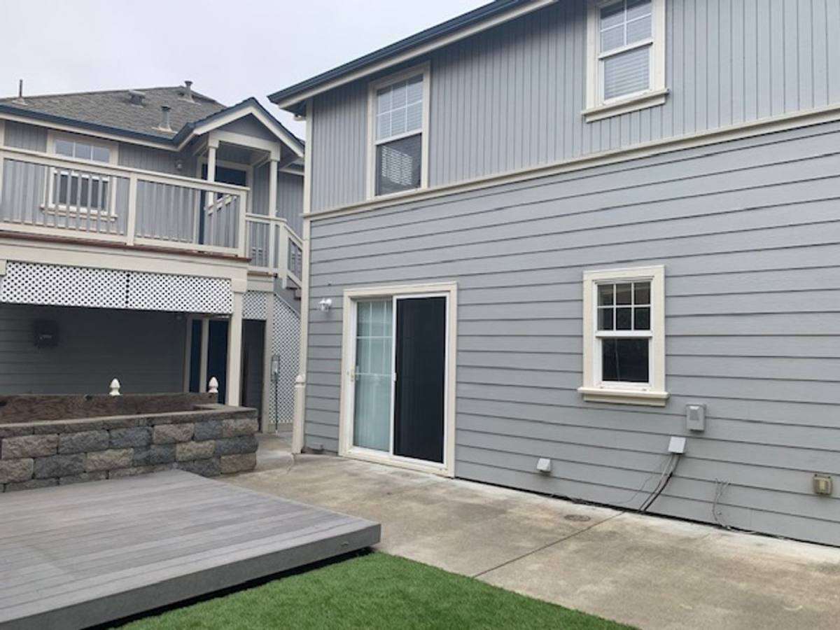 House for rent at 1979 Giffen Ave, Santa Rosa, CA 95407