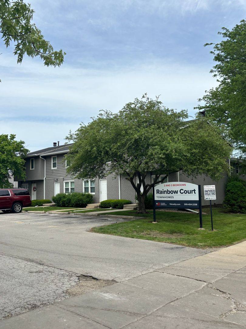 Townhouse for rent at 2208-2306 Rainbow Court, Bloomington, IL 61704