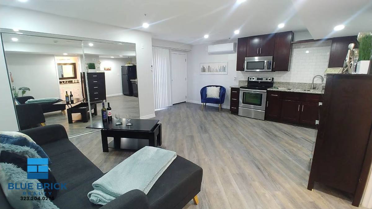 Apartment for rent at 245 N Alvarado St #100A, Los Angeles, CA 90026