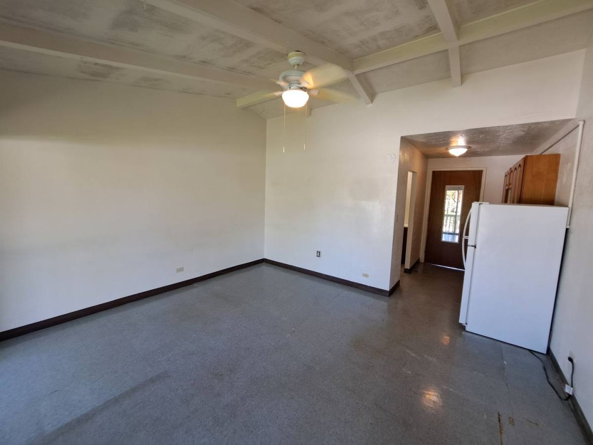 Apartment for rent at 1303 Kalanianaole St, Hilo, HI 96720