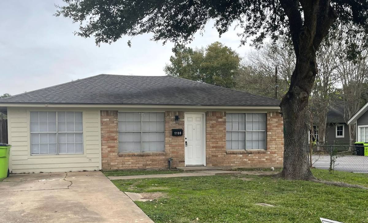 Apartment for rent at 1108 Fort St, Richmond, TX 77469