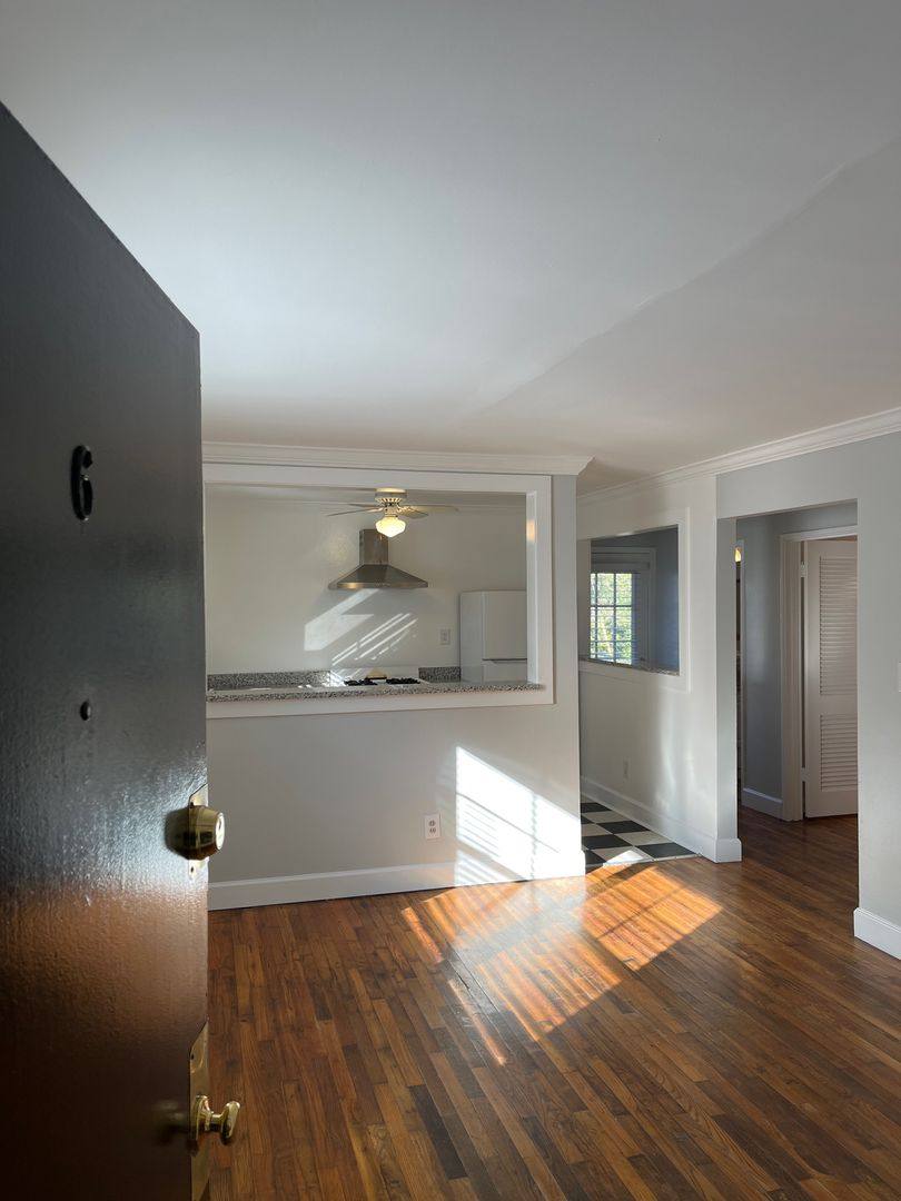 Apartment for rent at 286 9th St #6, Atlanta, GA 30308