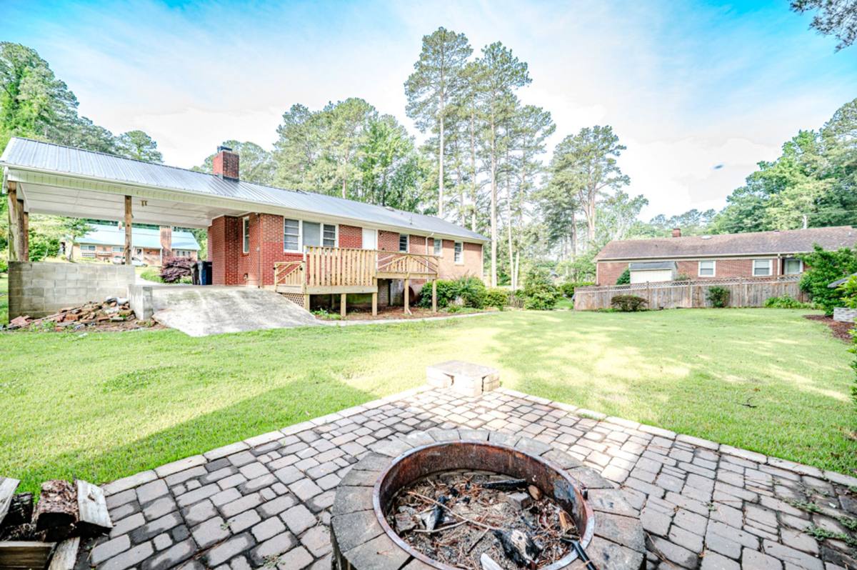 House for rent at 310 Park Ave, Sanford, NC 27330