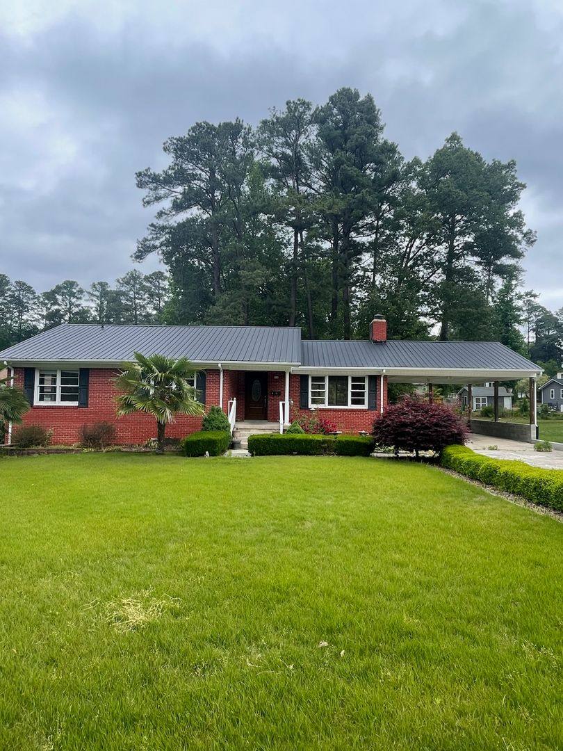 House for rent at 310 Park Ave, Sanford, NC 27330