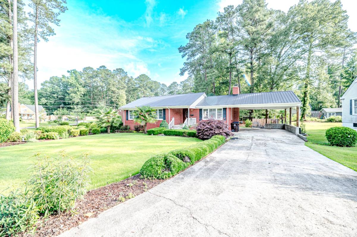 House for rent at 310 Park Ave, Sanford, NC 27330
