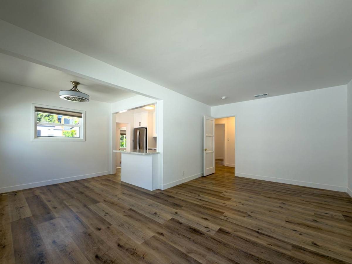 Apartment for rent at 316 N Kenwood St, Burbank, CA 91505