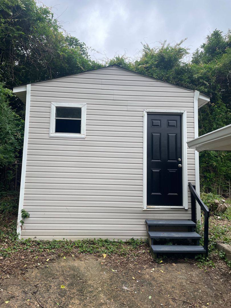 House for rent at 1612 N Jackson Ave, Winston Salem, NC 27105