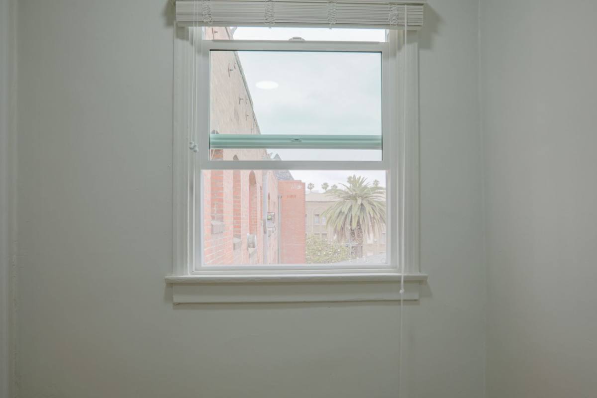 Apartment for rent at 454 S Catalina St, Los Angeles, CA 90020