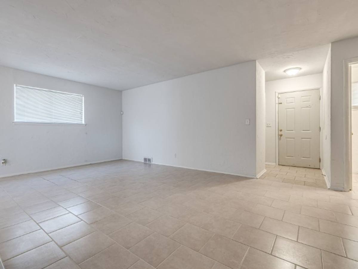 House for rent at 33 NE 63rd St, Oklahoma City, OK 73105
