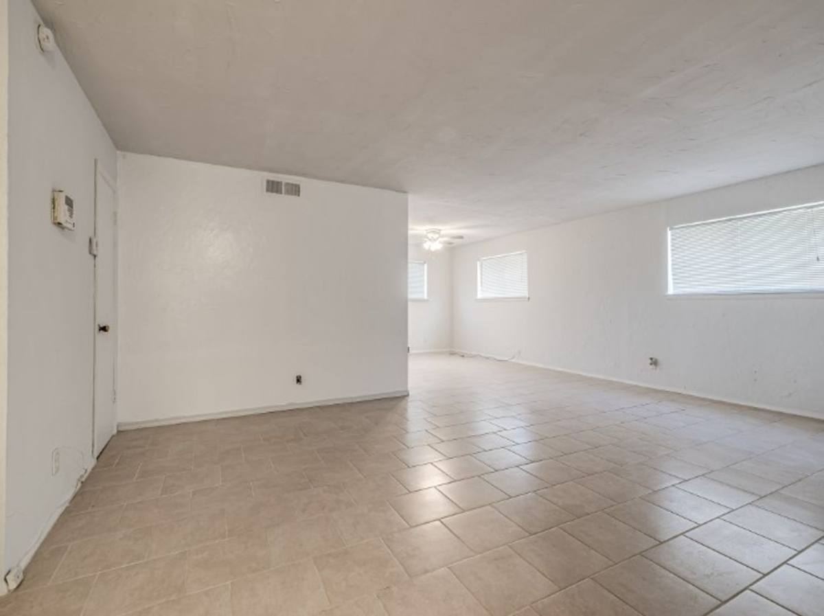 House for rent at 33 NE 63rd St, Oklahoma City, OK 73105