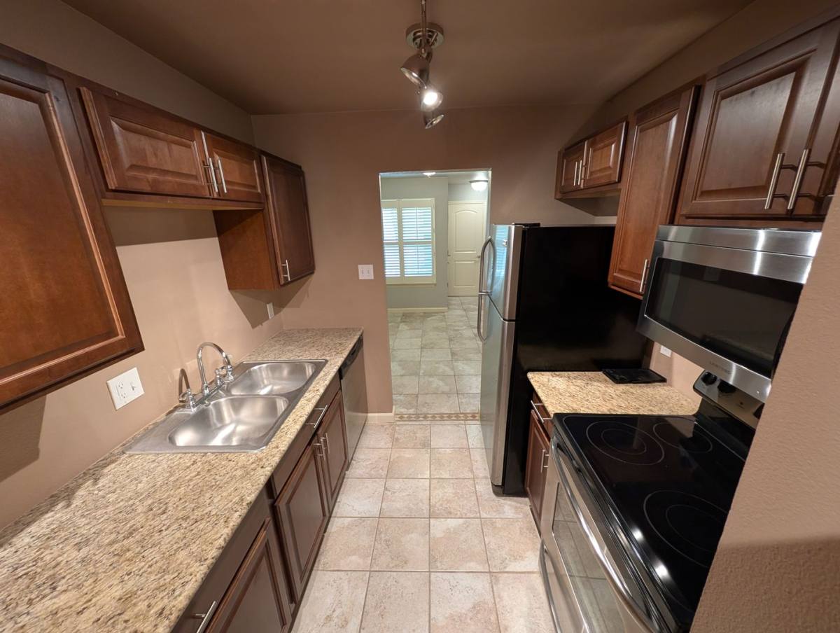Apartment for rent at 551 Terminal Loop Rd, McQueeney, TX 78123