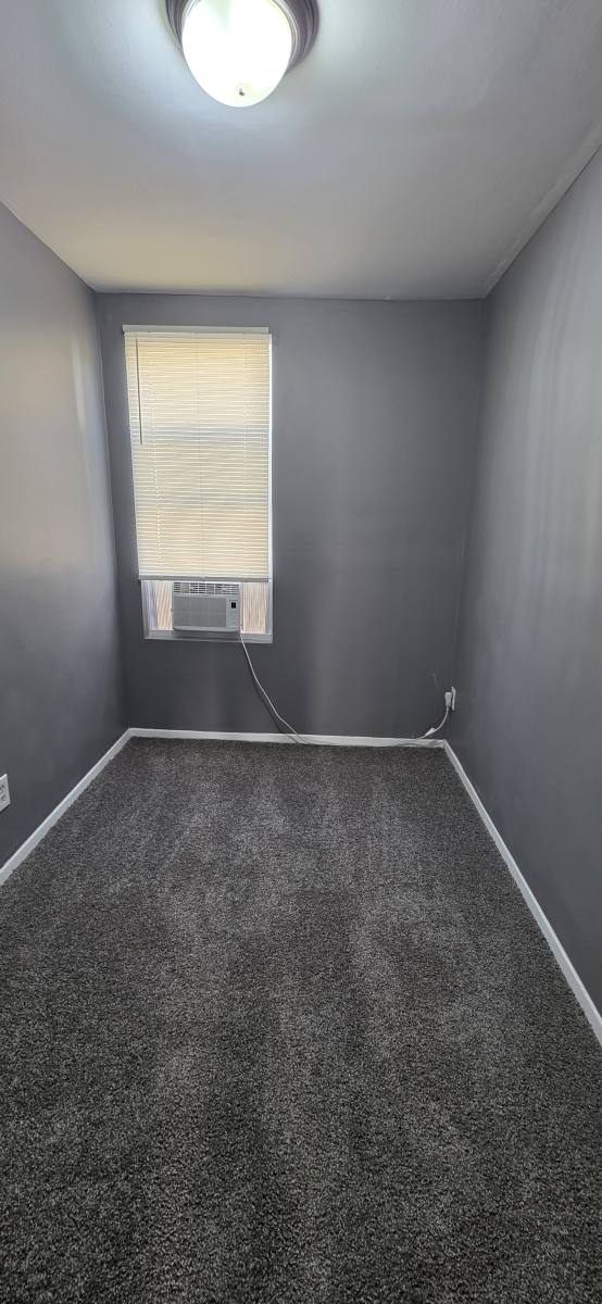 Townhouse for rent at 907 N Rosedale St, Baltimore, MD 21216