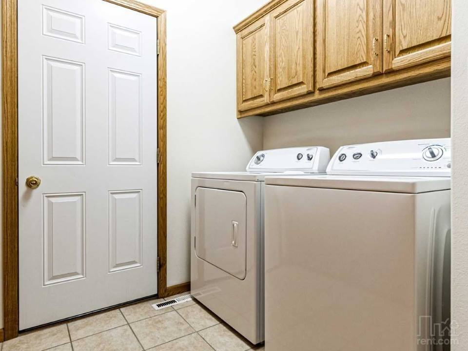 Townhouse for rent at 1917 Sheyenne St, West Fargo, ND 58078