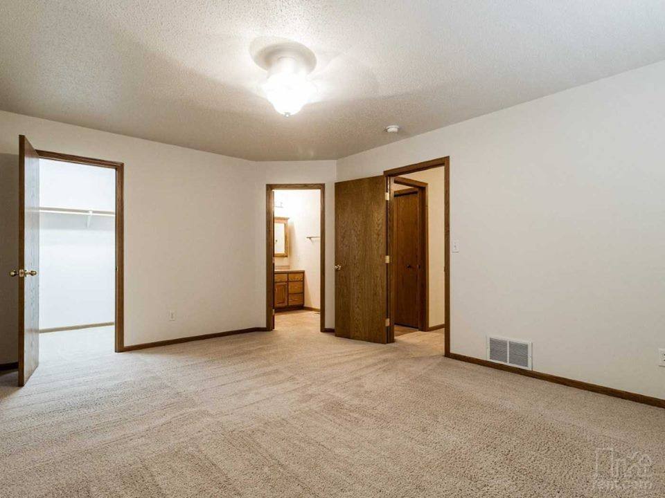 Townhouse for rent at 1917 Sheyenne St, West Fargo, ND 58078