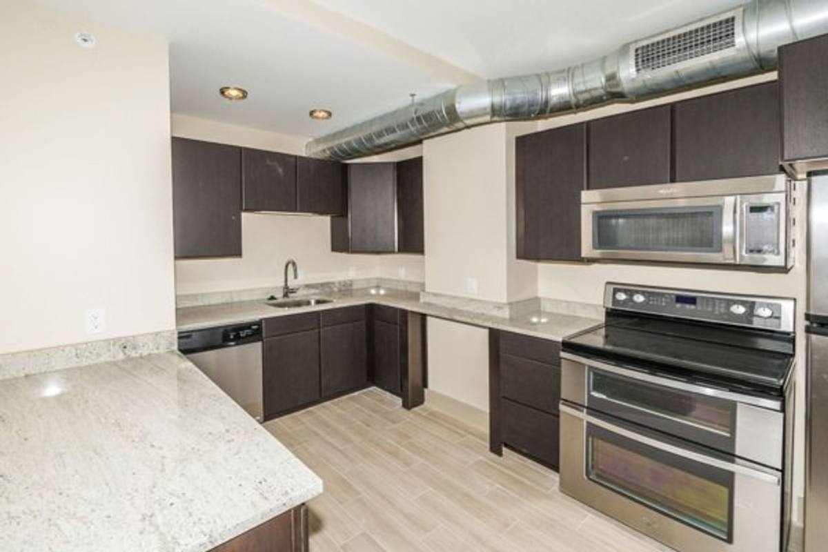 Apartment for rent at 603 W Main St, Knoxville, TN 37902