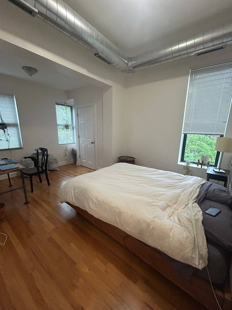 Apartment for rent at 2559 W N #3R, Chicago, IL 60647