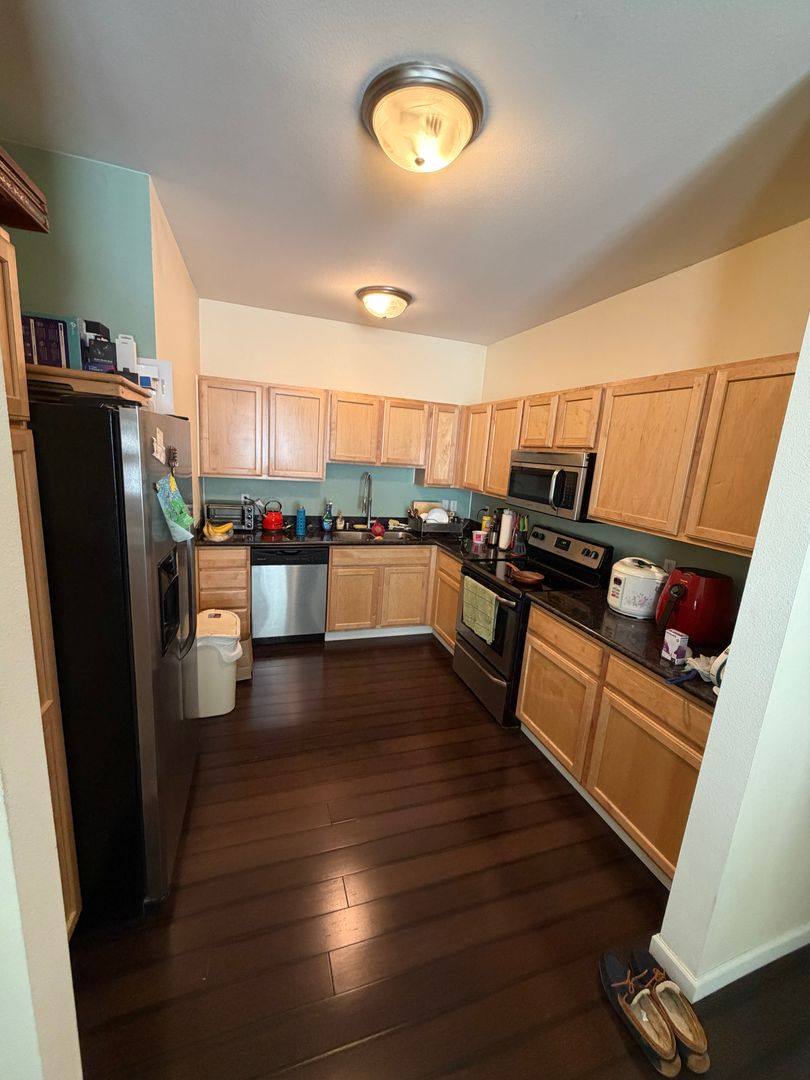 Apartment for rent at 2904 SE 8th St, Renton, WA 98058