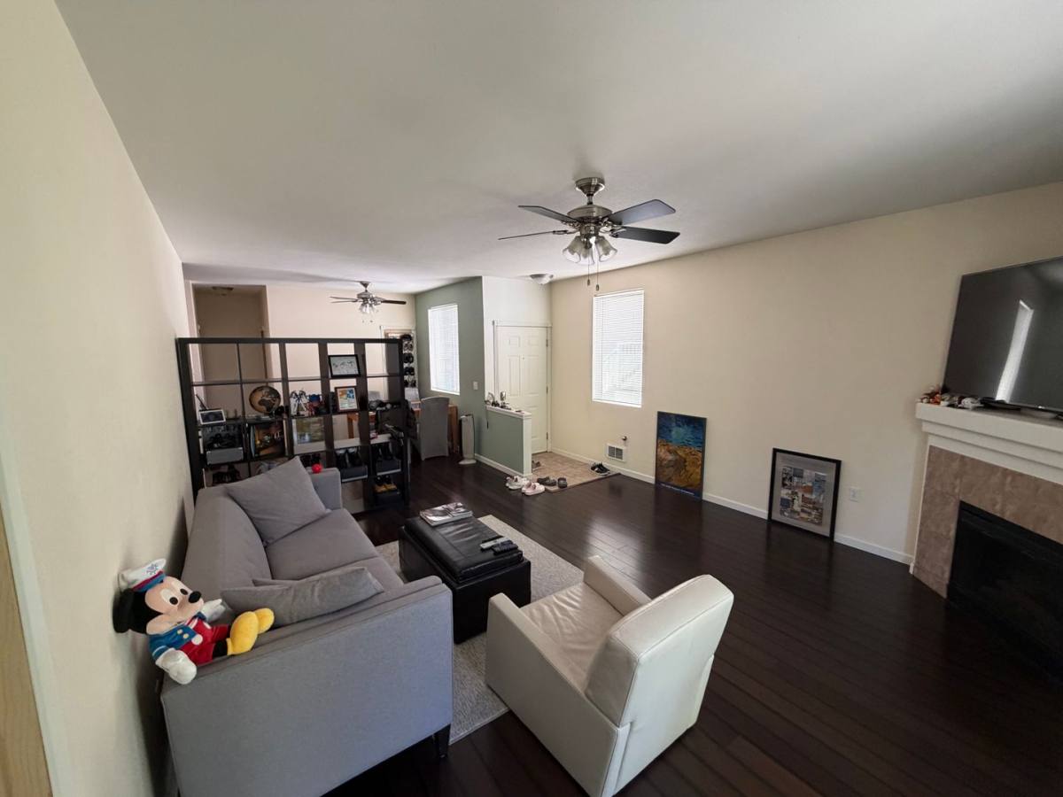 Apartment for rent at 2904 SE 8th St, Renton, WA 98058