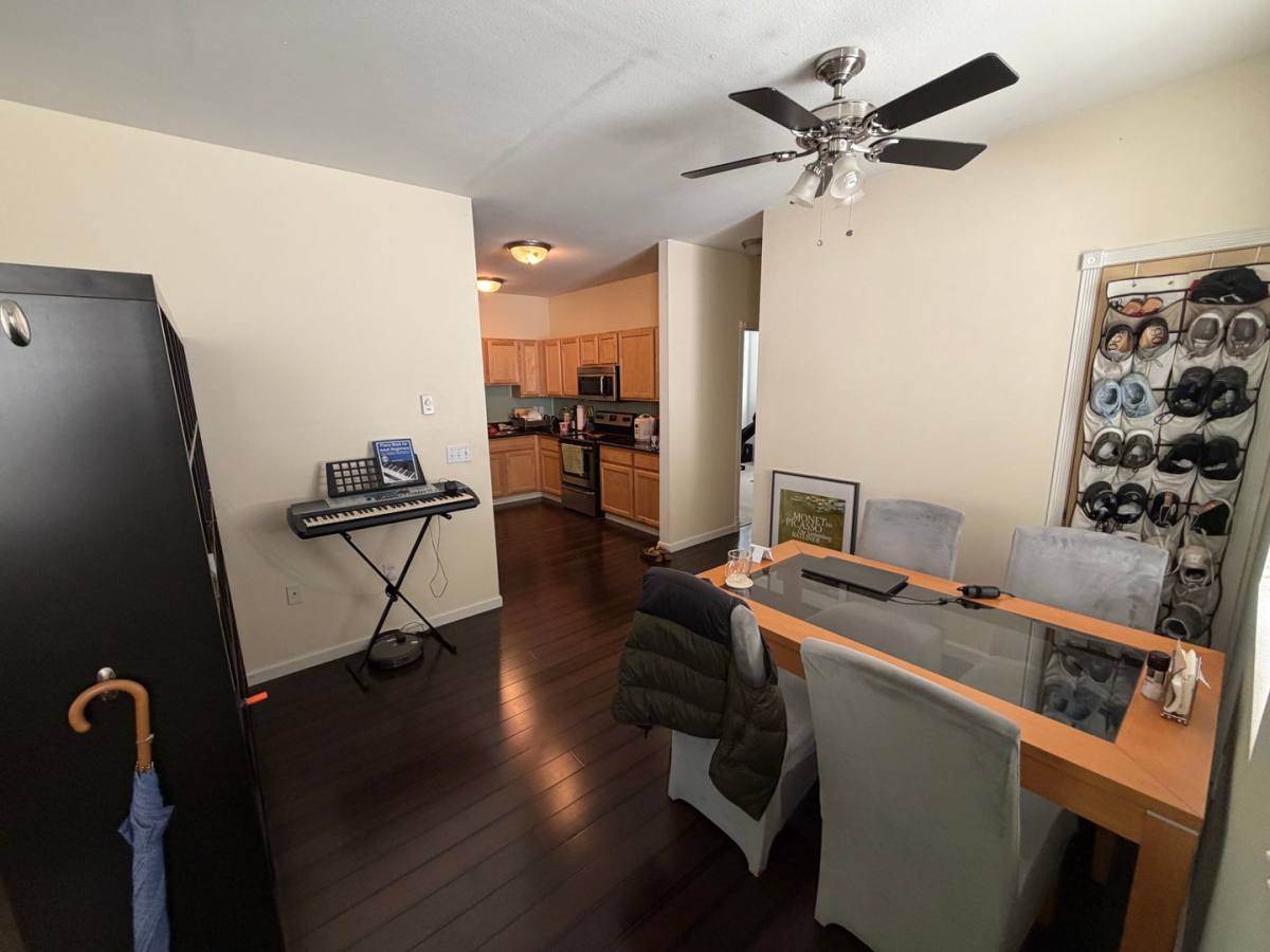 Apartment for rent at 2904 SE 8th St, Renton, WA 98058
