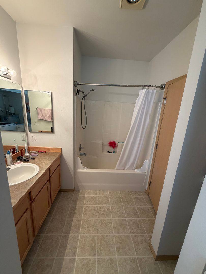 Apartment for rent at 2904 SE 8th St, Renton, WA 98058