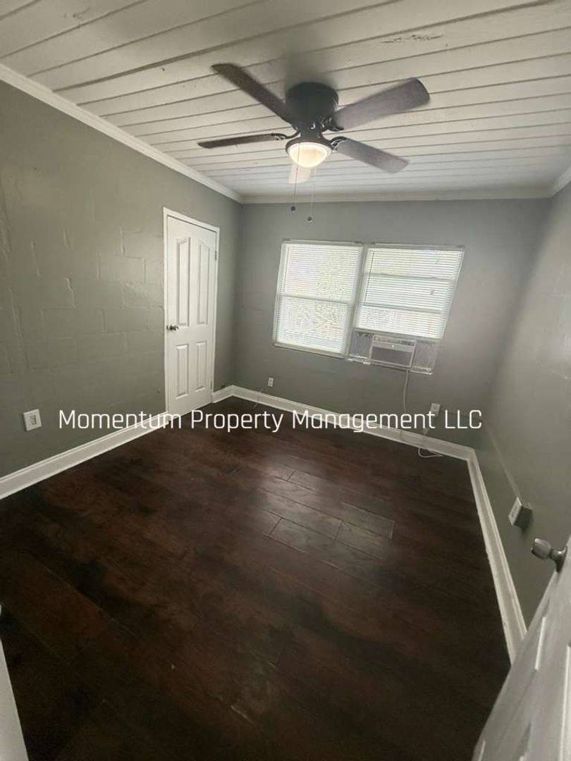 House for rent at 3618 Machado St, Tampa, FL 33605