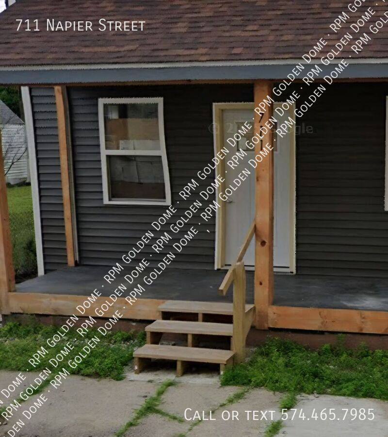 Apartment for rent at 711 Napier St, South Bend, IN 46601