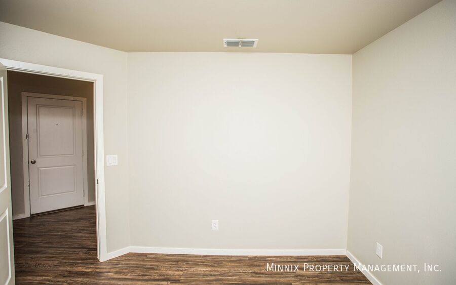 Townhouse for rent at 2113 N Jayton Ave #B, Lubbock, TX 79403