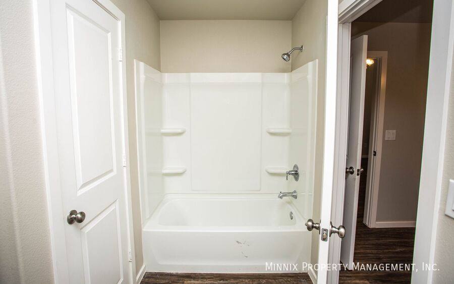 Townhouse for rent at 2113 N Jayton Ave #B, Lubbock, TX 79403
