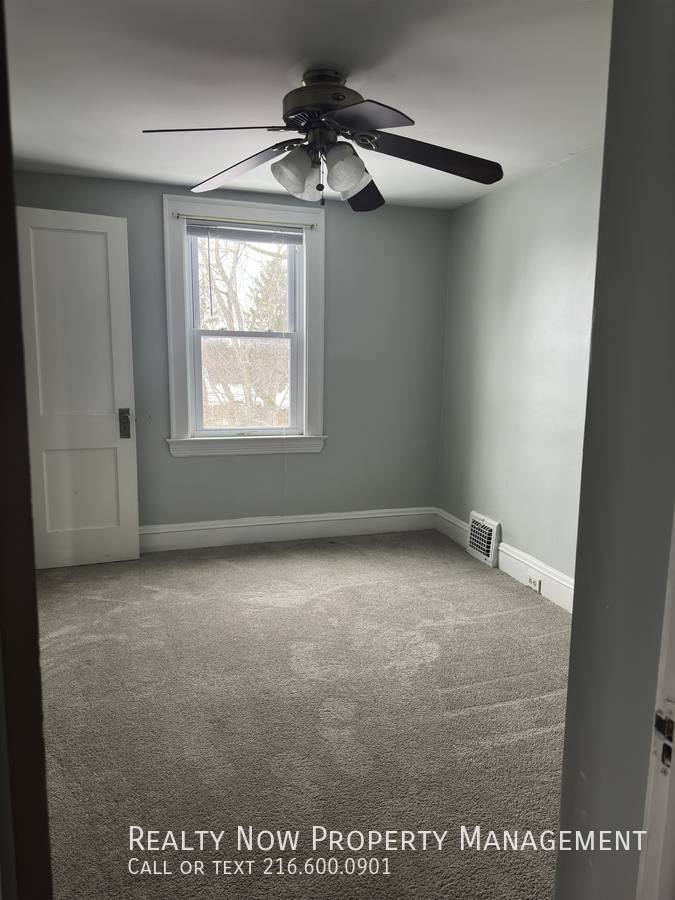 House for rent at 9474 Roxbury Rd, Cleveland, OH 44130