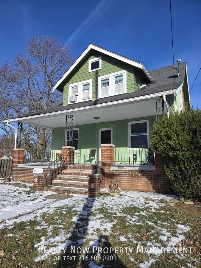 House for rent at 9474 Roxbury Rd, Cleveland, OH 44130
