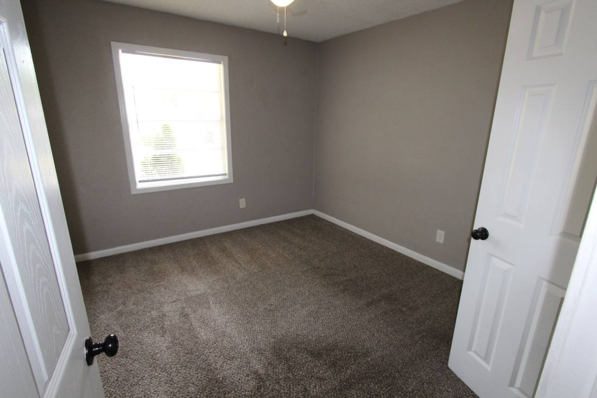 House for rent at 637 Leacrest Ave, Memphis, TN 38109