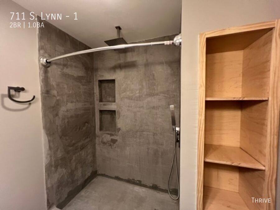 Apartment for rent at 711 S Lynn #1, Urbana, IL 61801