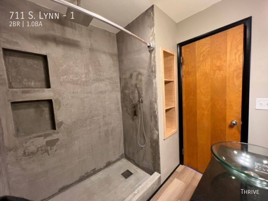 Apartment for rent at 711 S Lynn #1, Urbana, IL 61801
