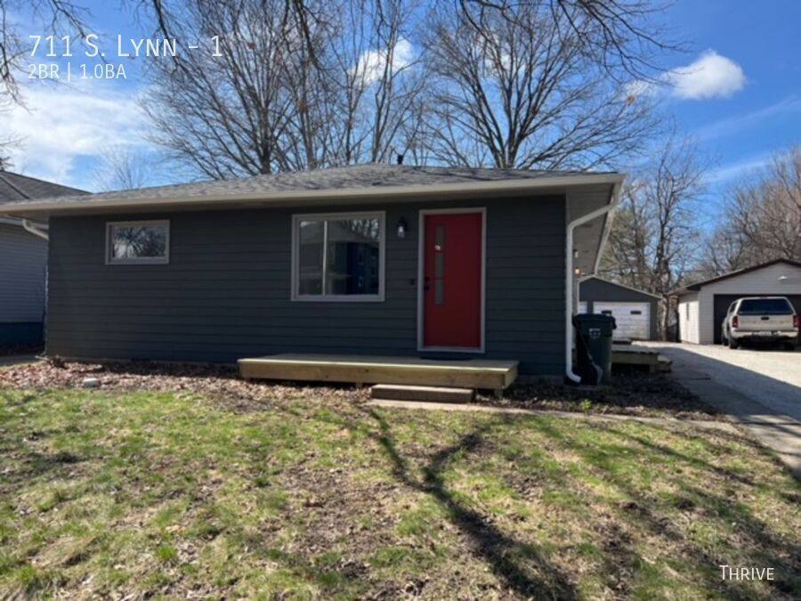 Apartment for rent at 711 S Lynn #1, Urbana, IL 61801