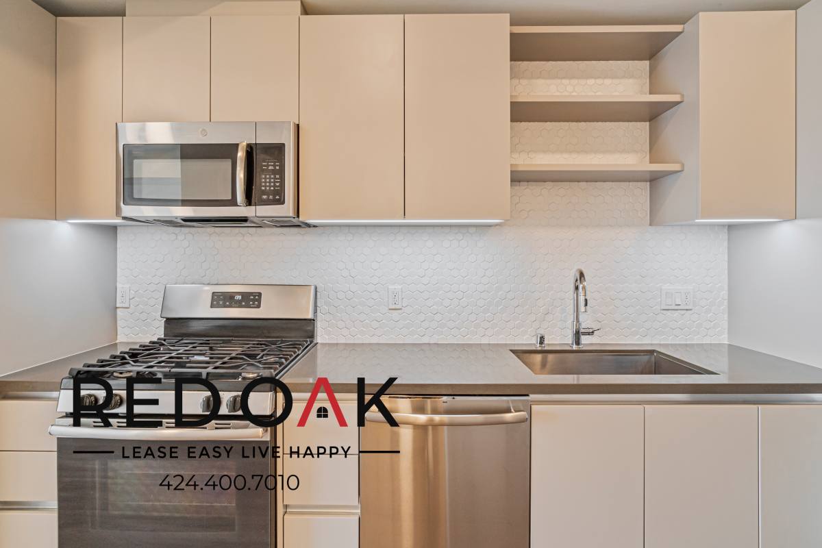 Condo for rent at 453 S Kenmore Ave #403, Los Angeles, CA 90020