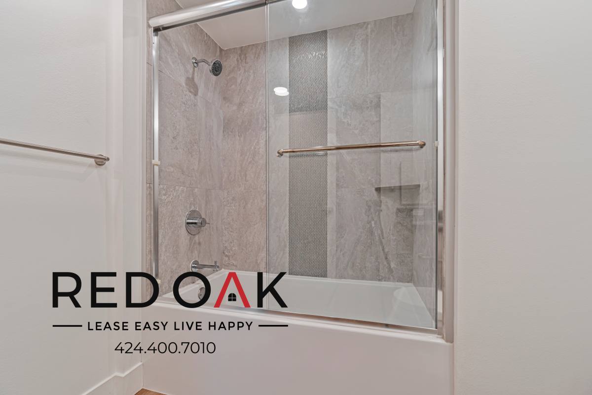 Condo for rent at 453 S Kenmore Ave #403, Los Angeles, CA 90020