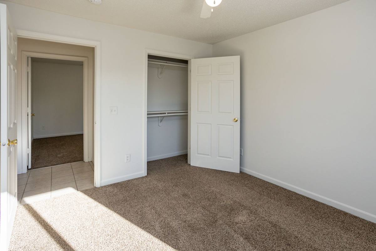 Townhouse for rent at 1210 N 9th St, Indianola, IA 50125