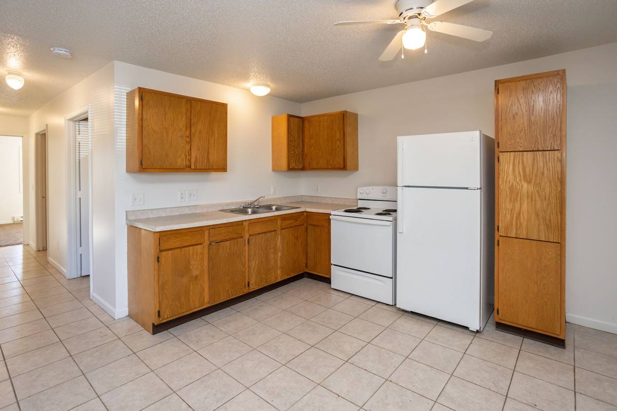 Townhouse for rent at 1210 N 9th St, Indianola, IA 50125
