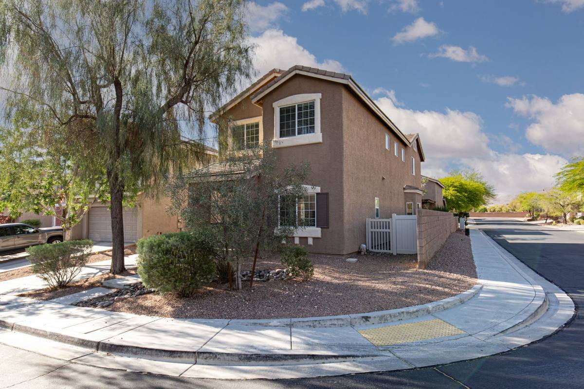 House for rent at 5163 Tunnel Falls Dr, Las Vegas, NV 89141