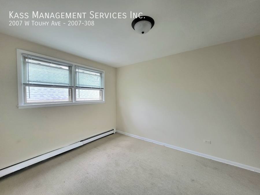 Apartment for rent at 2007 W Touhy Ave #308, Chicago, IL 60626