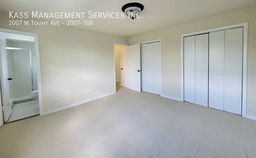 Apartment for rent at 2007 W Touhy Ave #308, Chicago, IL 60626