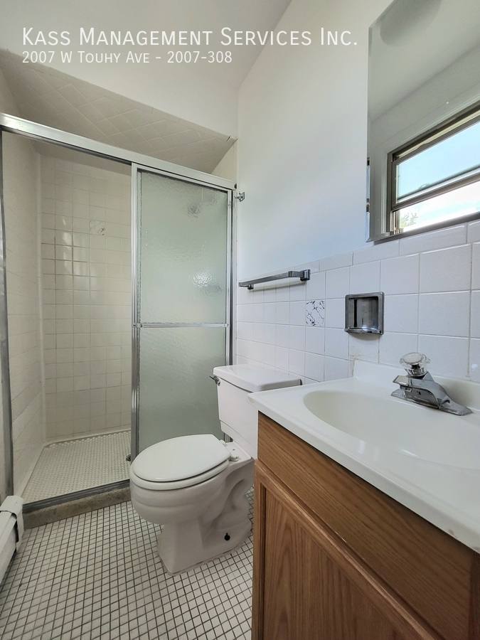 Apartment for rent at 2007 W Touhy Ave #308, Chicago, IL 60626