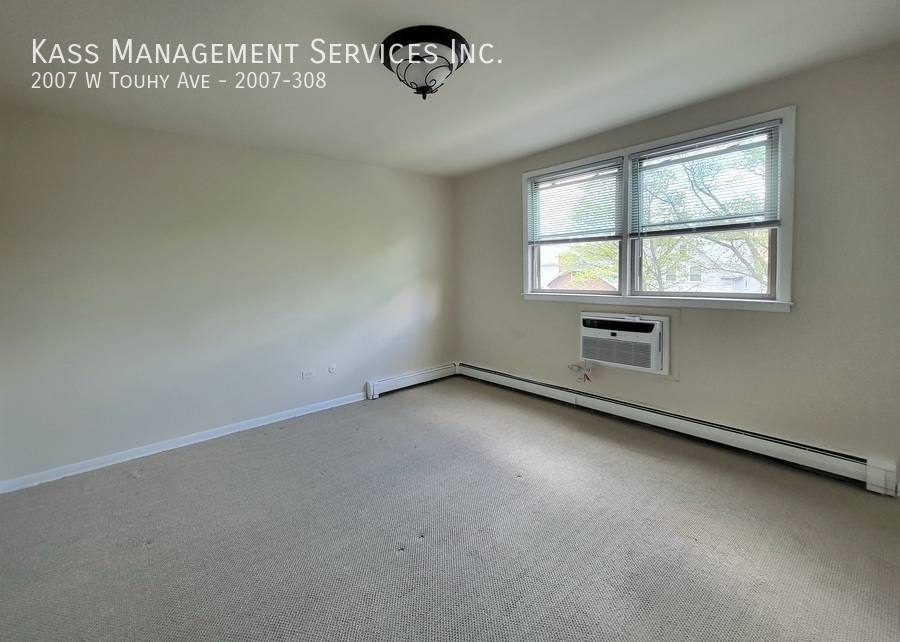 Apartment for rent at 2007 W Touhy Ave #308, Chicago, IL 60626