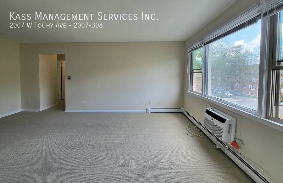 Apartment for rent at 2007 W Touhy Ave #308, Chicago, IL 60626