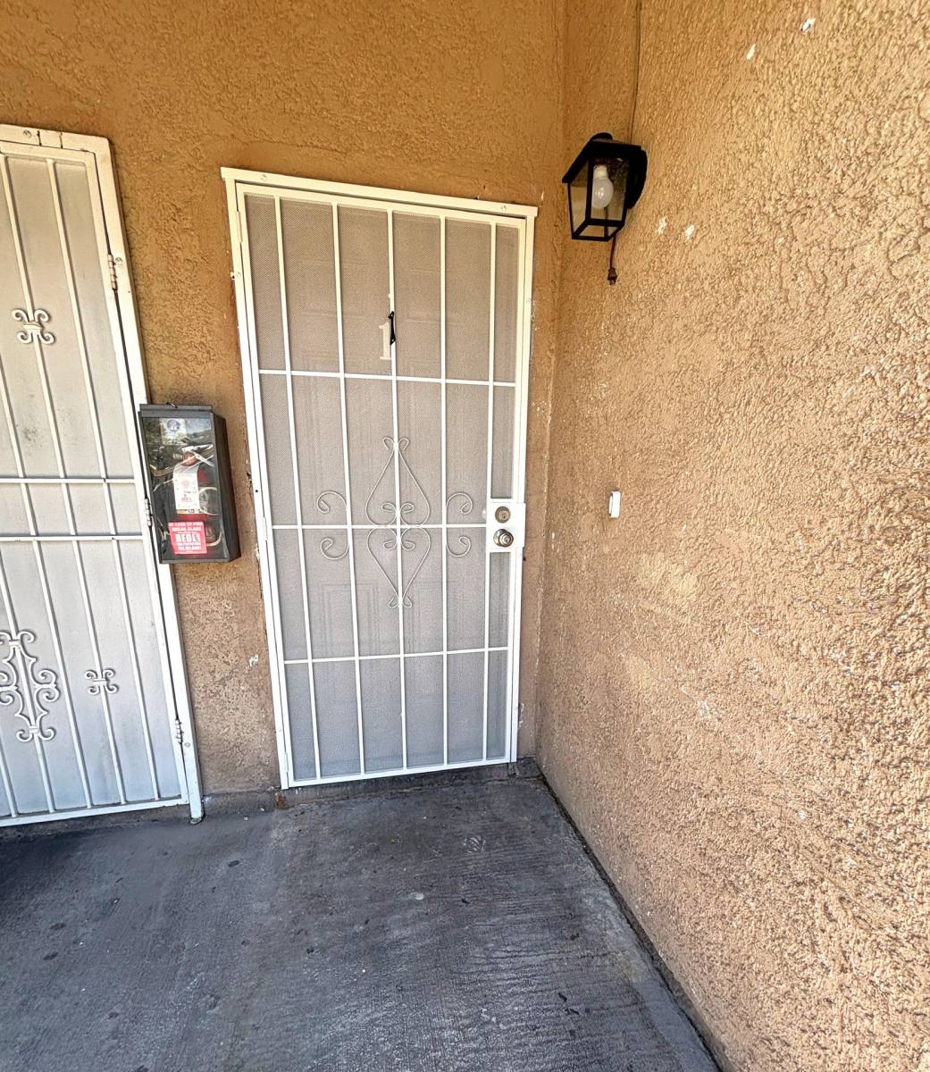 Apartment for rent at 5324 Redberry St, Las Vegas, NV 89108