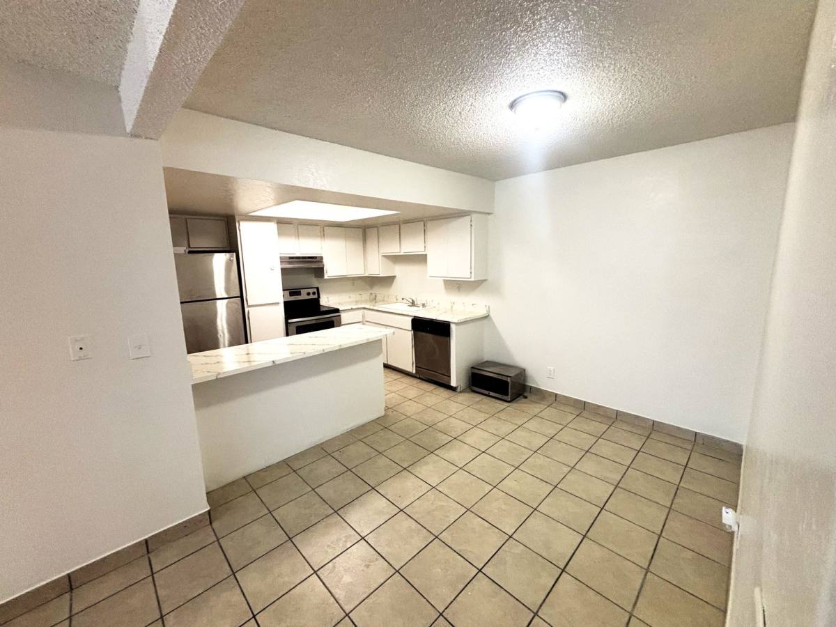 Apartment for rent at 5324 Redberry St, Las Vegas, NV 89108