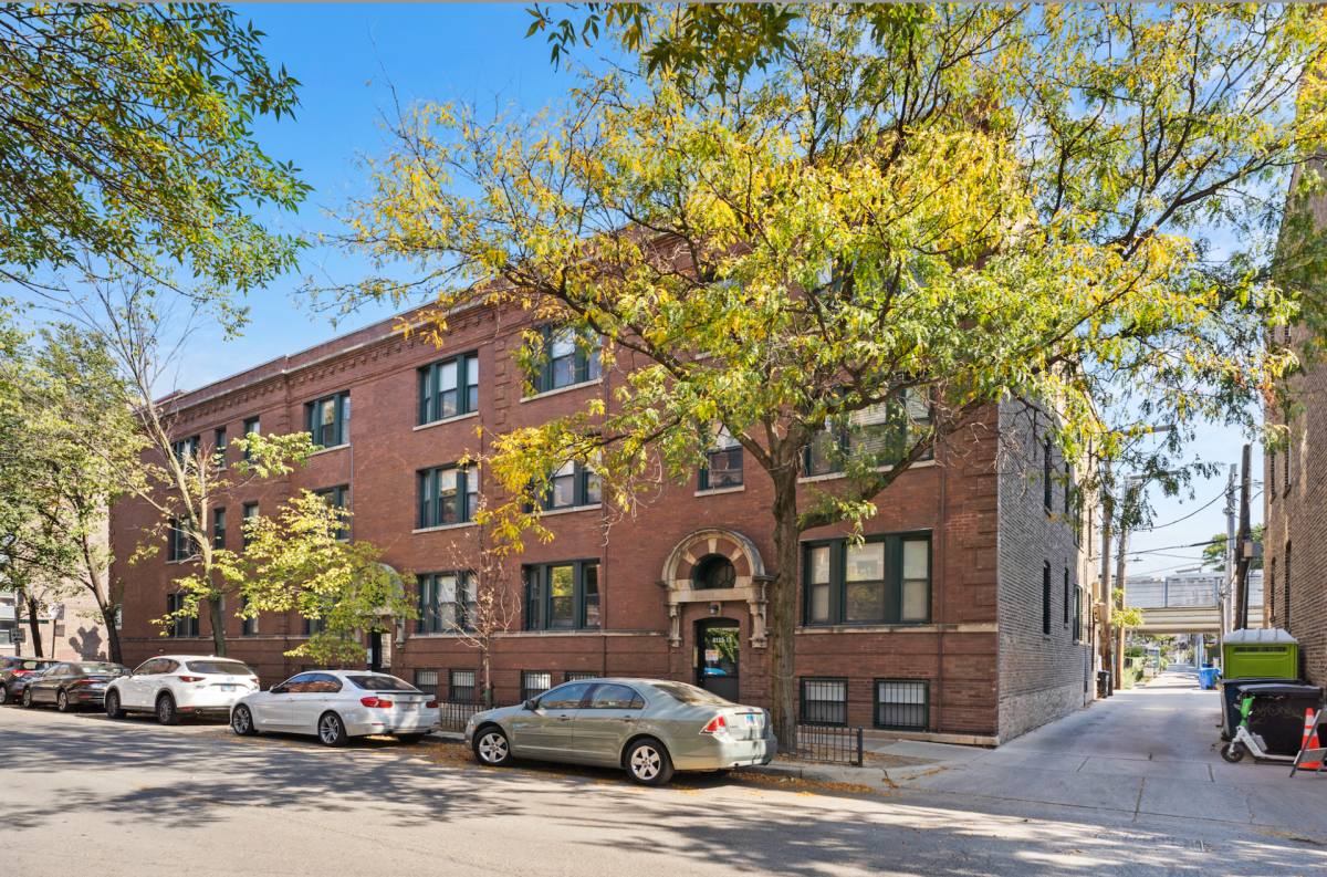 Apartment for rent at 3115 N Sheffield, Chicago, IL 60657